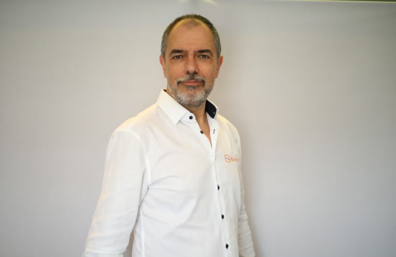 Image of Robert